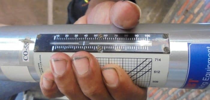 Permukaan beton yang siap diuji dengan concrete hammer test