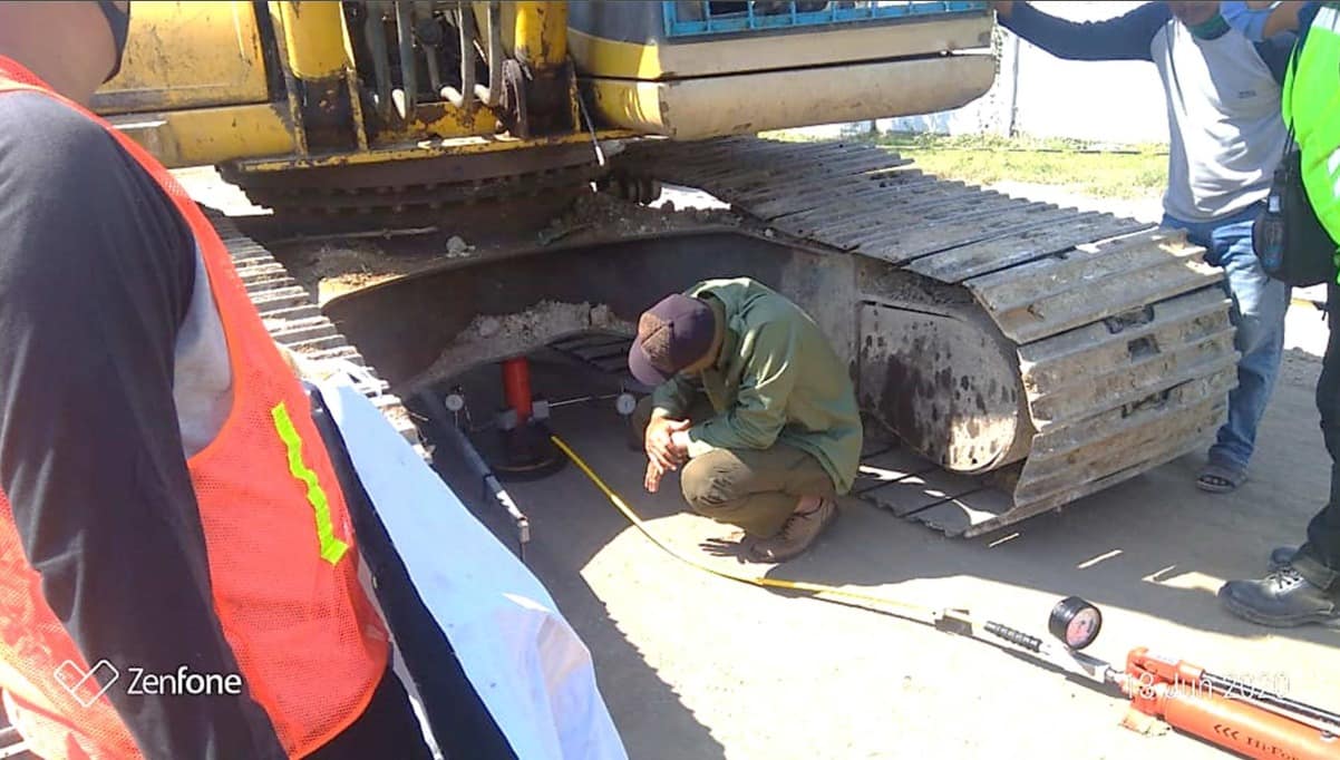 Jasa uji plate bearing di Surabaya untuk mengukur daya dukung tanah dasar