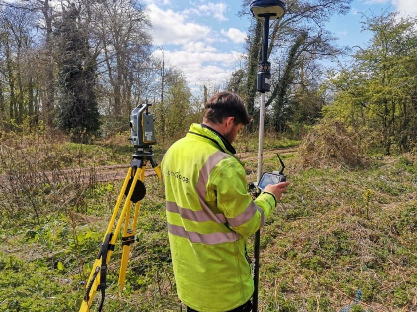 Survei Topografi untuk Penilaian Habitat