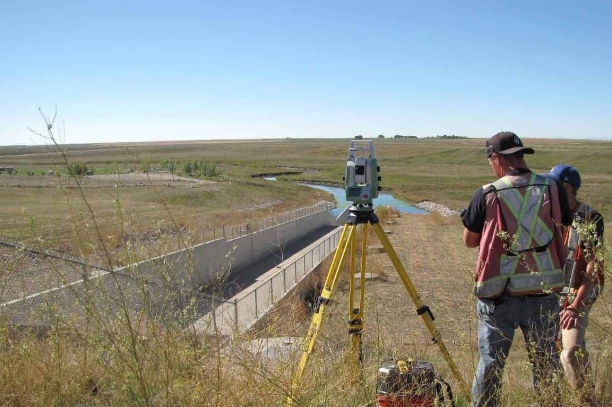 Survei Topografi untuk Konstruksi Bendungan