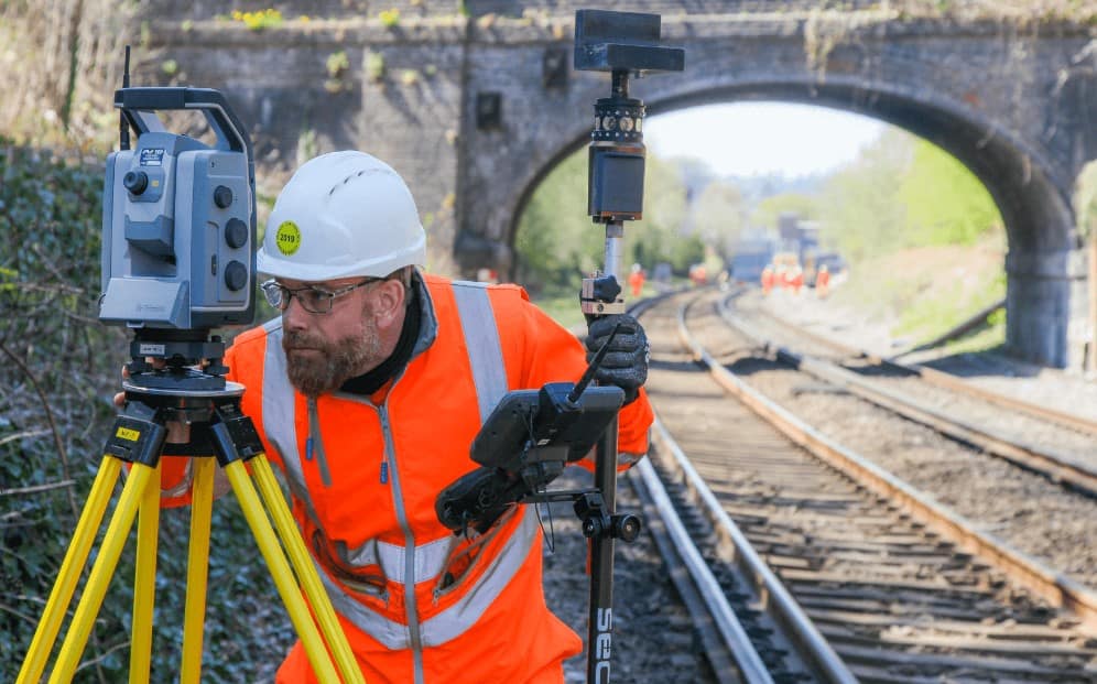 Survei Topografi untuk Perencanaan Jalur Kereta Api