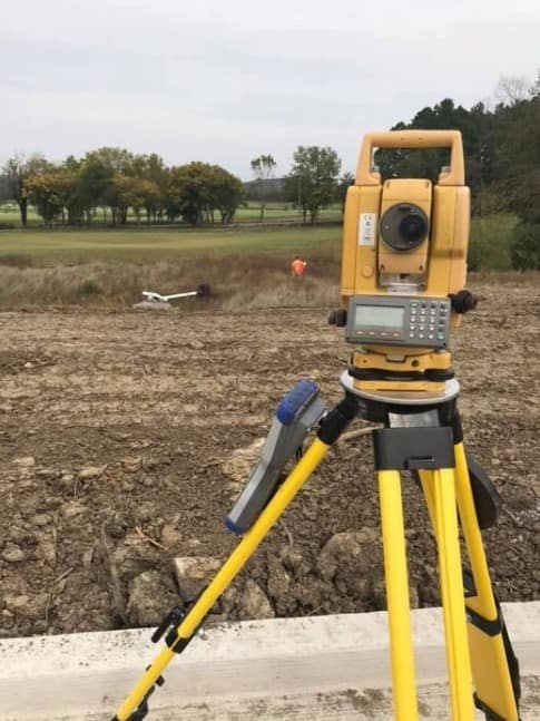 Survei Topografi untuk Perencanaan Lapangan Golf